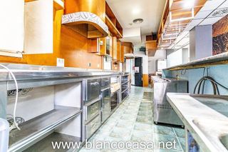 Local comercial en alquiler en Carballo
