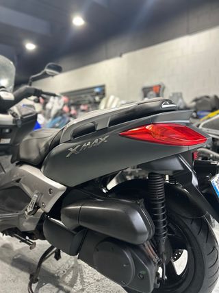 Yamaha XMAX 250 Gris