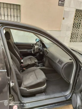 Volkswagen Golf 2003