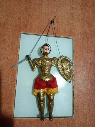 Marioneta Caballero Medieval Dorado