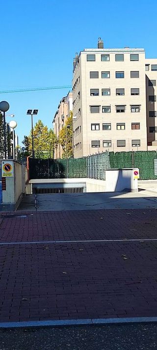 Garaje en alquiler en Girón - Villa del Prado en Valladolid