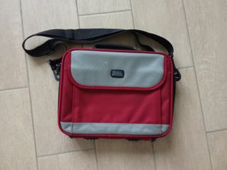 Borsa Hama rossa e grigia