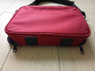 Borsa Hama rossa e grigia