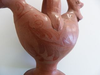 Botijo Cerámica forma Gallo Grabados florales