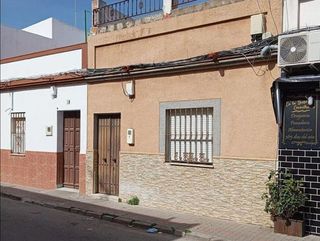 Casa adosada en venta en Coria del Río