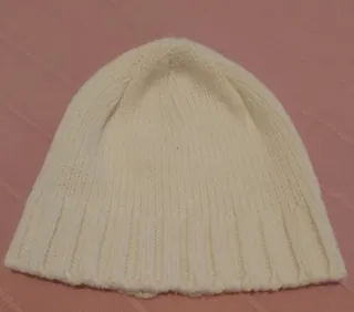 Gorro de lana blanco