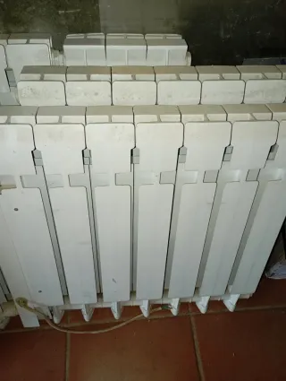 Radiadores eléctricos blancos de acesol, 30 euros