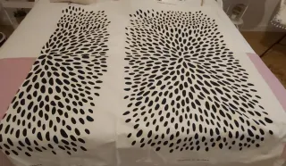 Tela nueva con estampado floral