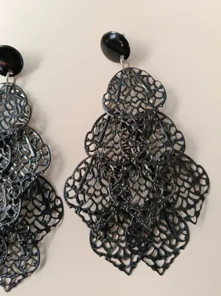 Bolso fiesta negro y pendientes