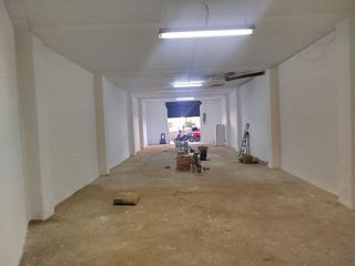 Local comercial en venta en Barrio Alto - San Félix - Oliveros - Altamira en Almería