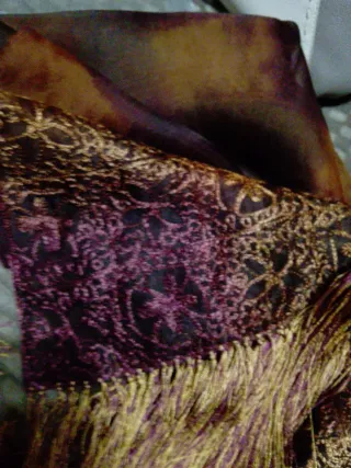 Fular organza bordado oro y marrón