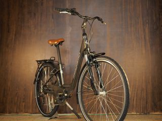 MEGAMO TOP CITY 28 Talla M