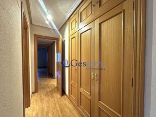 Piso en alquiler en Vallobín - La Florida en Oviedo