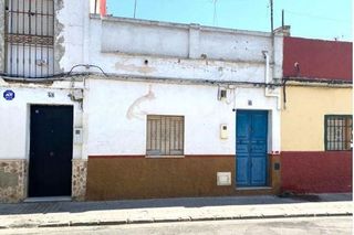 Casa adosada en venta en Coria del Río