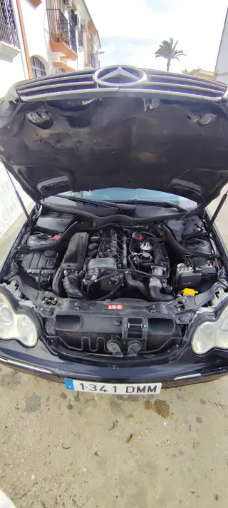 Mercedes-Benz Clase C 2004