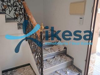 Casa adosada en venta en Puebla de la Calzada