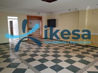 Casa adosada en venta en Puebla de la Calzada