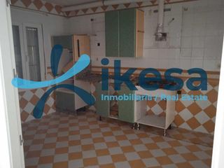 Casa adosada en venta en Puebla de la Calzada