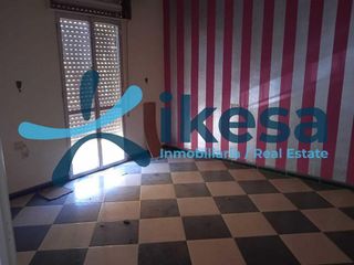 Casa adosada en venta en Puebla de la Calzada