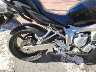 Moto Yamaha Fazer 600 Limitada A2 70cv.