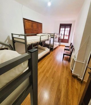 Hotel en venta en Cacabelos