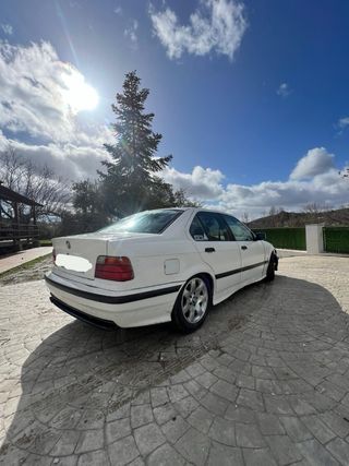 BMW 316i e36