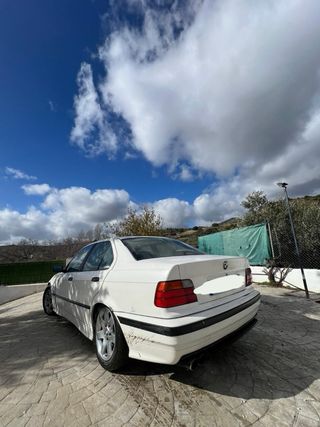 BMW 316i e36