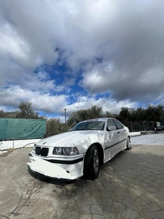 BMW 316i e36