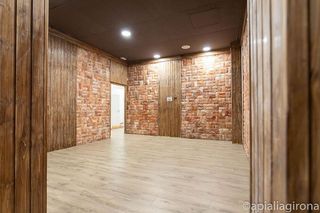 Local comercial en venta en Eixample Sud – Migdia en Girona