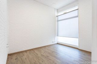 Local comercial en venta en Eixample Sud – Migdia en Girona