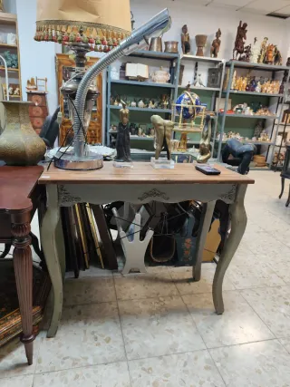 Mesa de entrada madera y metal