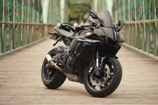 Yamaha R1 24.000€