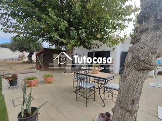 Chalet en venta en Montequinto en Dos Hermanas