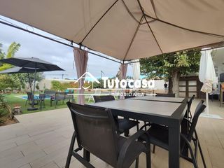 Chalet en venta en Montequinto en Dos Hermanas