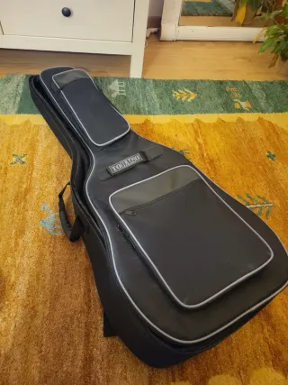 Guitarra Electroacústica con Funda