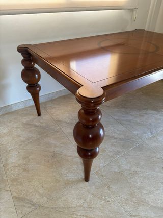 Mesa de comedor extensible de madera