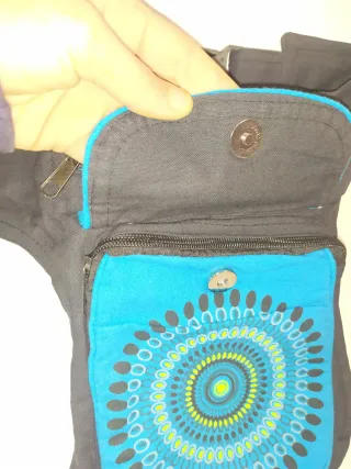 Marsupio con tasca decorata