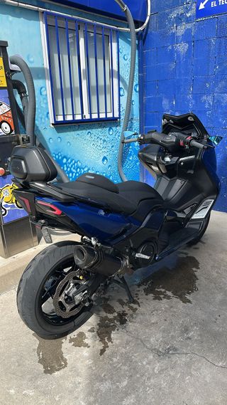 Yamaha TMAX 530 Maxi Scooter