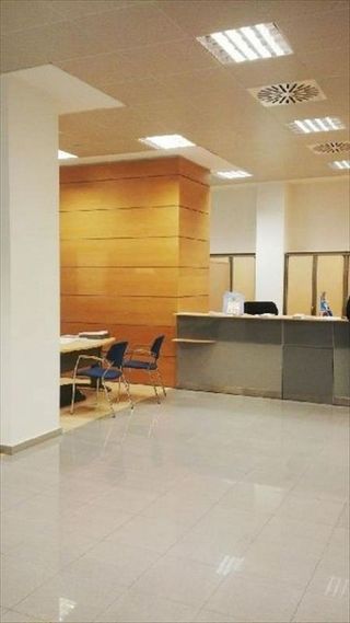 Local comercial en alquiler en El Parque - Zapatón en Torrelavega