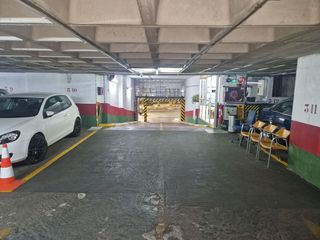 Garaje en alquiler en Mercado en Alicante