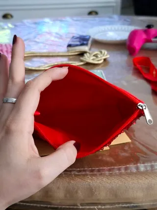 Neceser brillante rojo - ideal para cosméticos