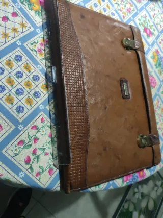 BELTRAMI Porta blocco e documenti in pelle marrone