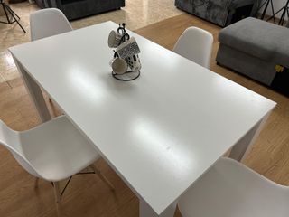 Mesa Blanca de Comedor, Cocina, Sala u Oficina