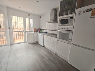 Maravillosa casa en Exclusiva en Nueva Alcala!!
