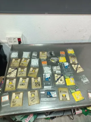 Lote variado tornillería y accesorios