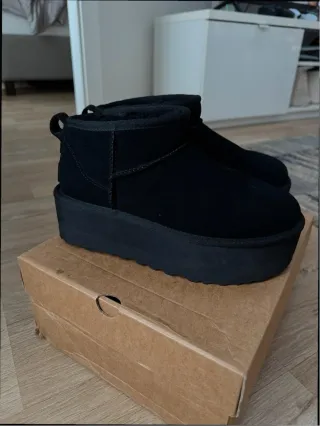 Botas UGG Ultra Mini Plataforma Talla 39