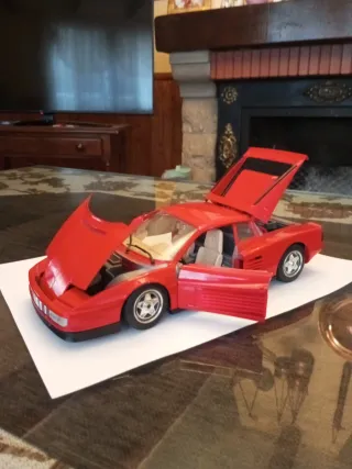 1:18 FERRARI TESTAROSSA DE 1984