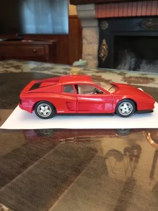 1:18 FERRARI TESTAROSSA DE 1984