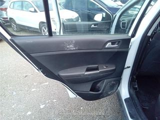 KIA SPORTAGE 1.6 MHEV Business 100kW (136CV) 4x4