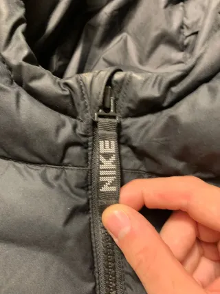 Chaqueta Nike Negra con Capucha